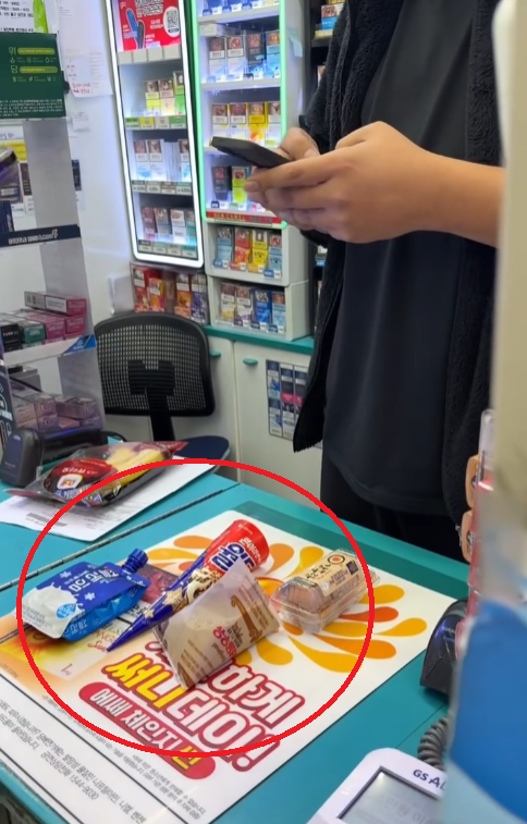 南韓便利店付款注意頻傳收銀騙錢 網民:不只弘大發生|南韓旅遊