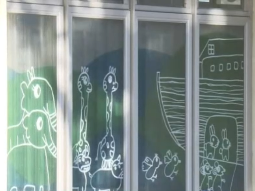 牛頭角幼稚園懷疑虐兒案,27歲教師暫時休假。(now新聞截圖)