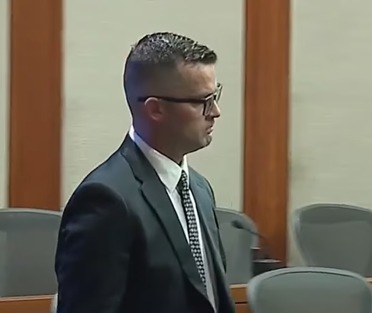 斯科爾茨之前出庭受審。(互聯網)