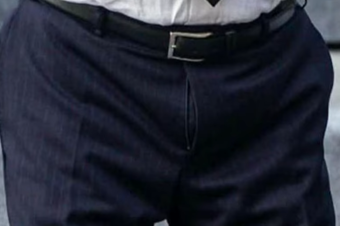 泰國總理放水燈「無拉褲鏈」 回應:無嘢跑出來