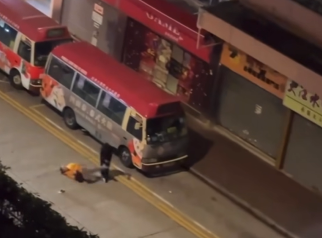 長沙灣男子遇兩賊搶劫(FB車cam L香港群組影片截圖)