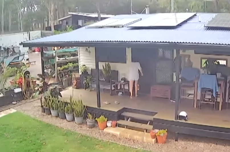 女子持剪刀闖入屋 澳男僅穿內褲對抗(有片)