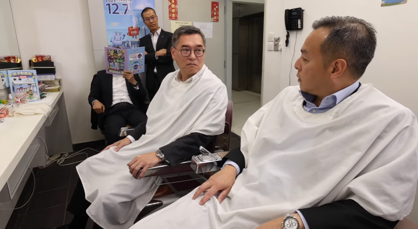 4位警隊高層拍片呼籲市民投票。