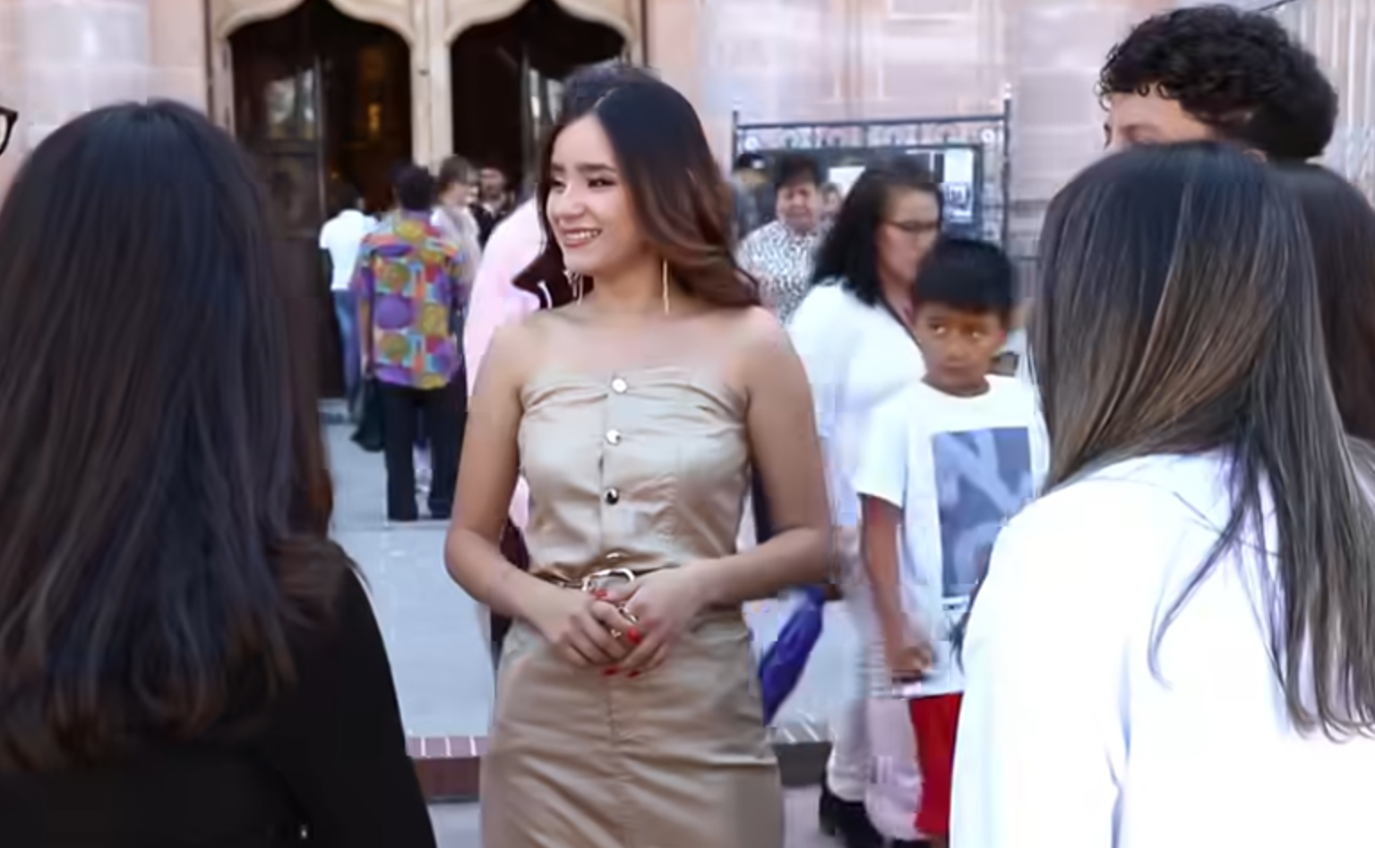 墨西哥佳麗奪選美后冠僅8天 與男友駕車迎頭撞卡車雙雙離世