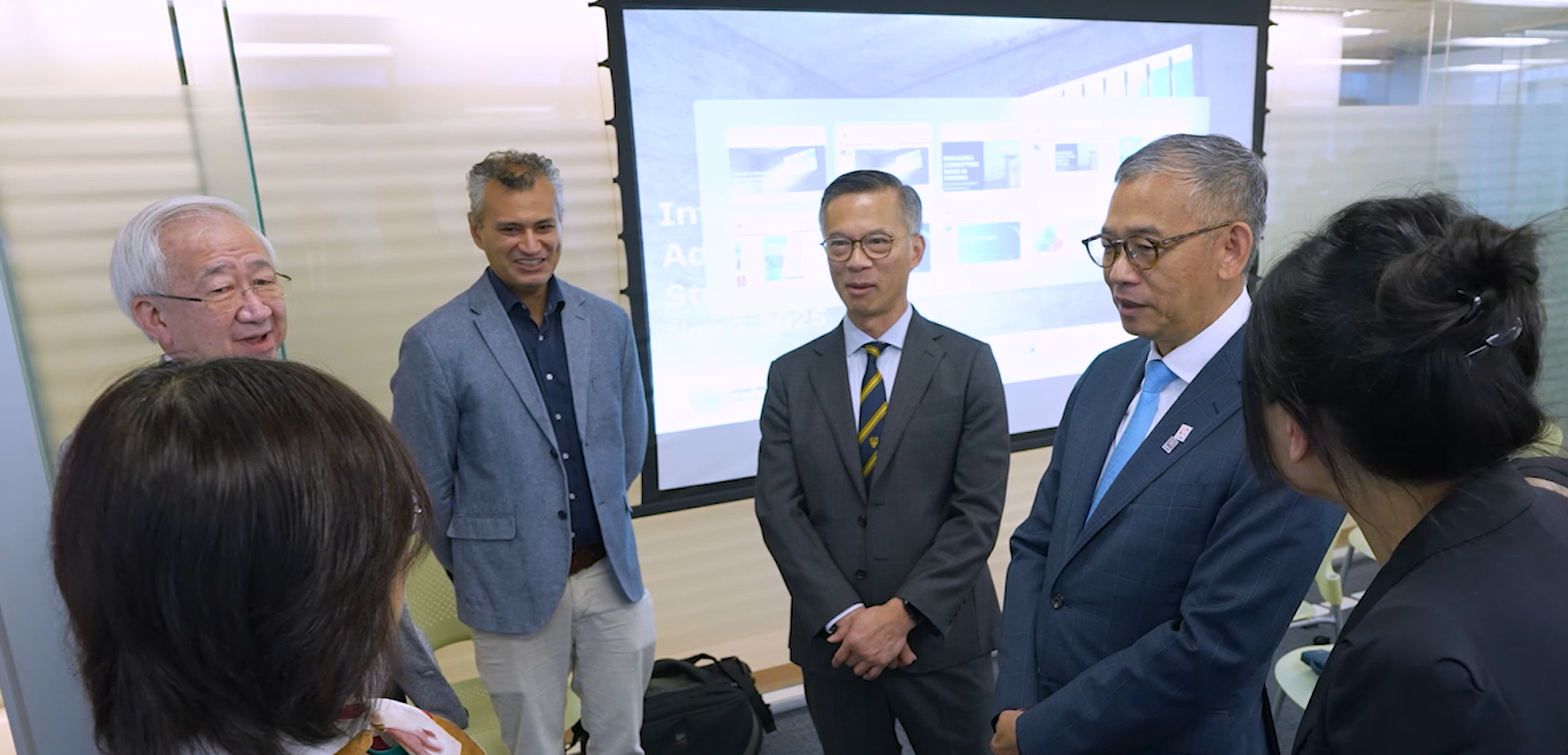 18位來自聯合國毒罪辦,以及中港、歐美、澳洲等地的專家及學者,上周來港舉行為期三日的工作會議。