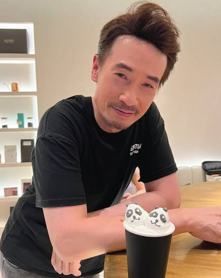 由藝人陳豪創立咖啡店「Blooms Coffee」觀塘apm分店,近日被發現突然執笠。(Blooms Coffee ig)