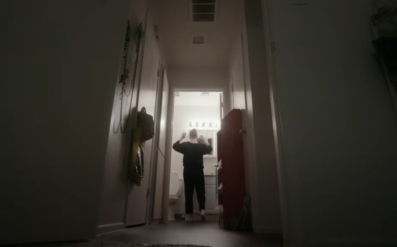 瘦身達人年賺3.9億淪破產 做外賣車手送餐