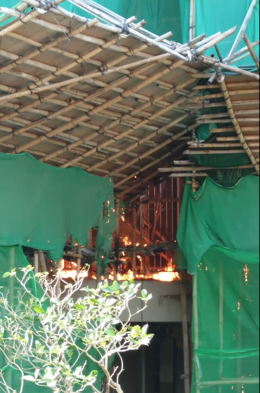 @Threads/ striking_biking