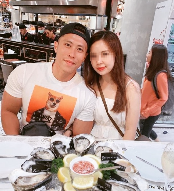 有報道指何偉豪與拍拖10年的女友計劃在下個月步入禮堂結婚。