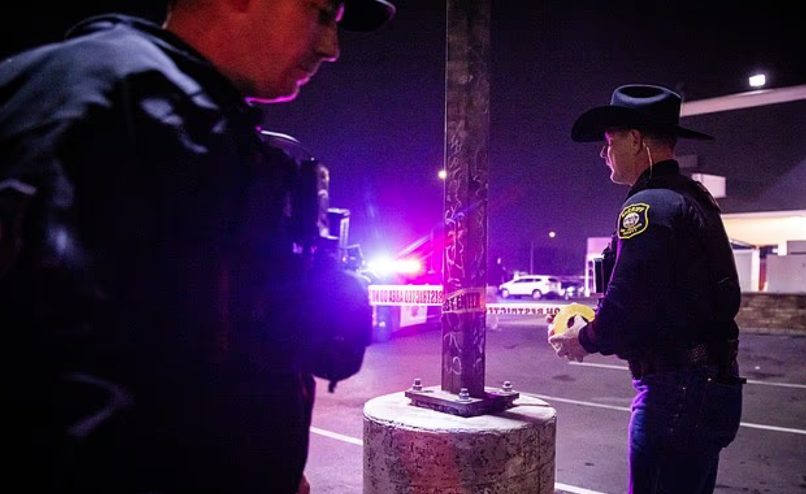 警方封鎖現場調查。(互聯網)