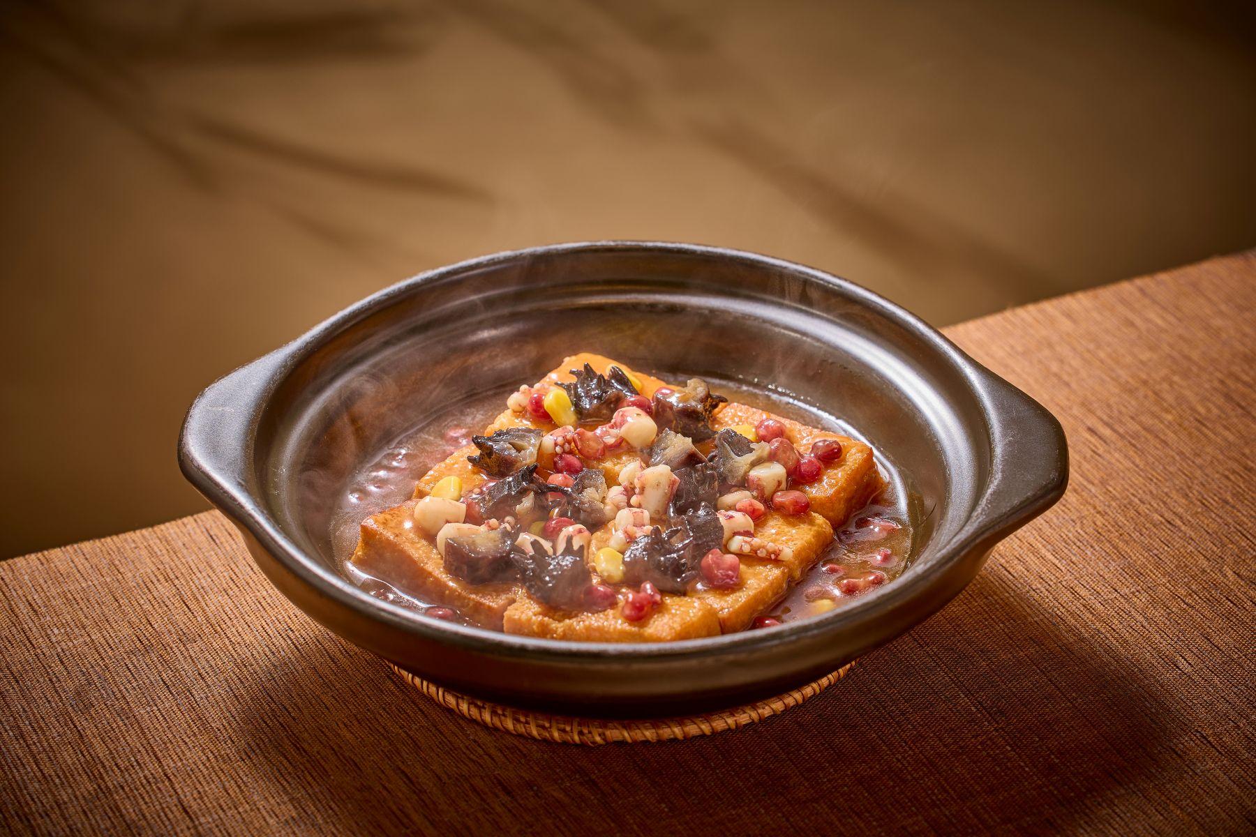 鮑汁海皇豆腐$58