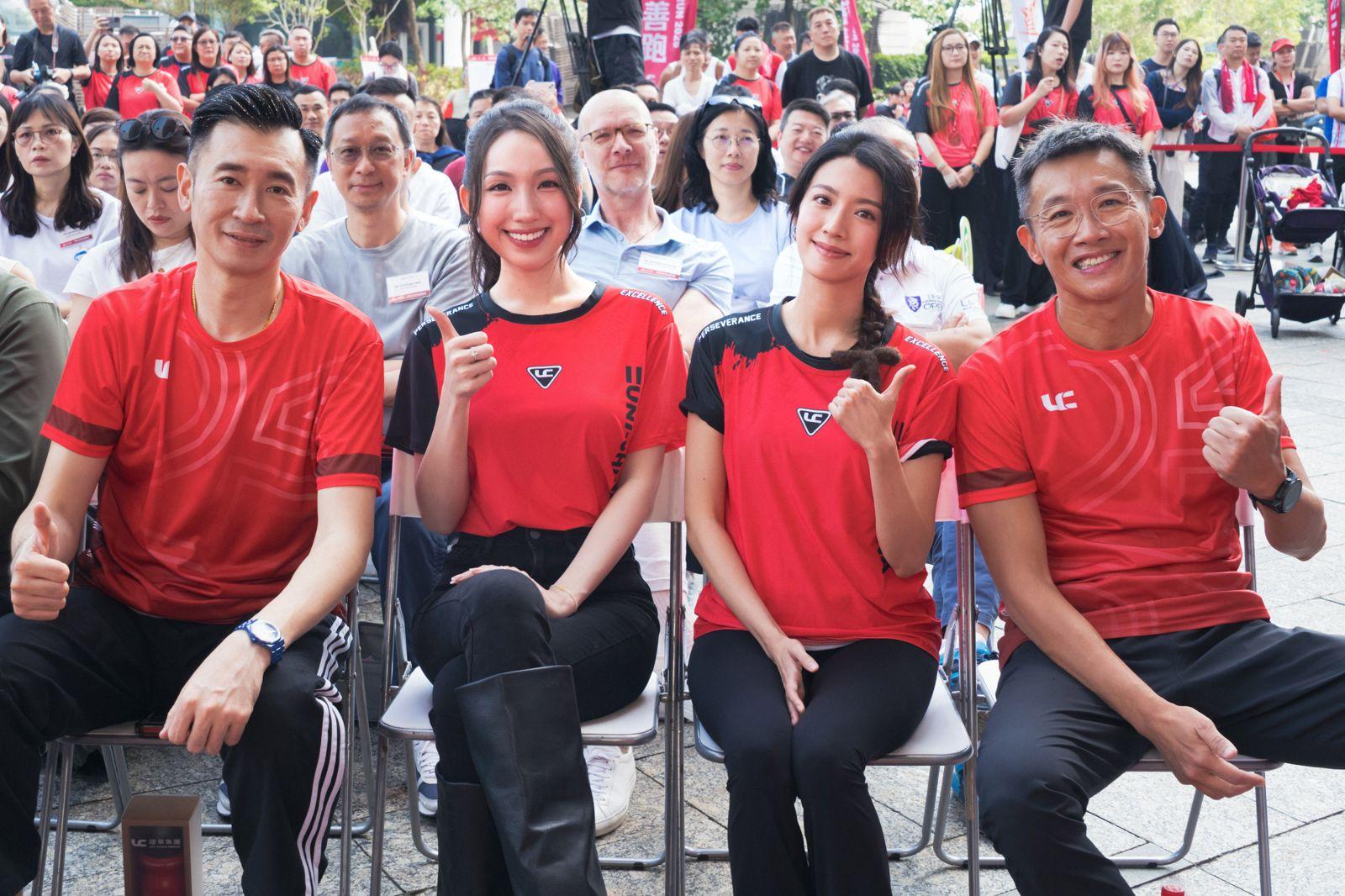 (左起)建華集團副主席凌偉漢、海兒老師、蔡思貝、建華集團主席凌偉業,於星級對談環節分享跑步心得。