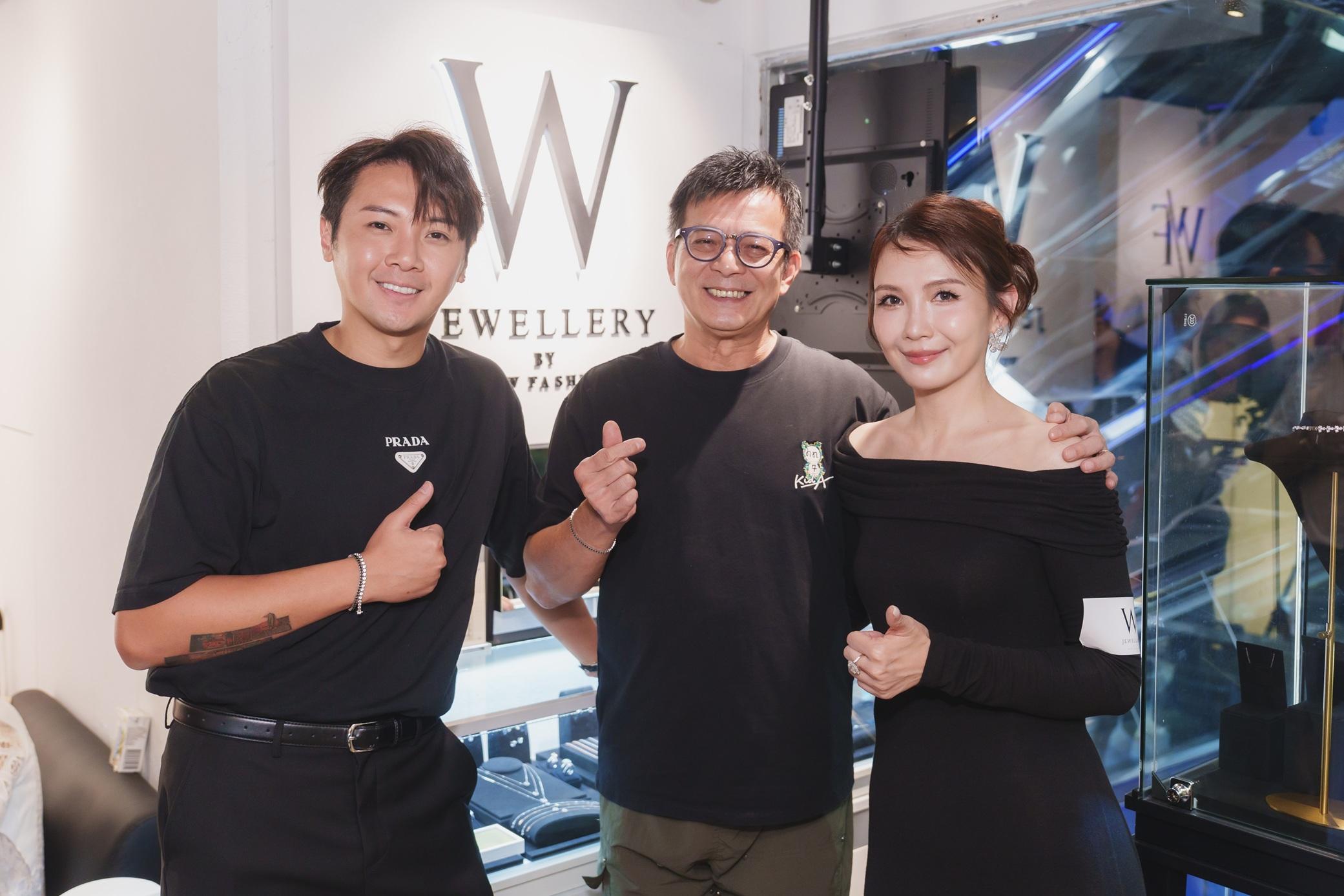 黃日華專程到賀更買首飾支持 Ally與Gordon。