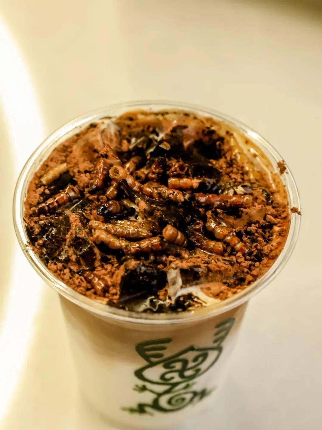 北京一博物館推「蟑螂咖啡」售價45元人民幣。(微博)