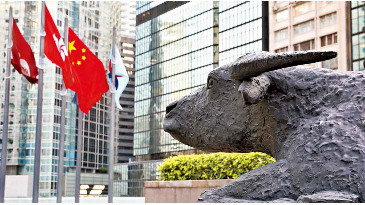 2025年港股IPO市場表現毋庸置疑,截至9月,累計集資額已超236億美元,位居全球第一。(資料圖片)