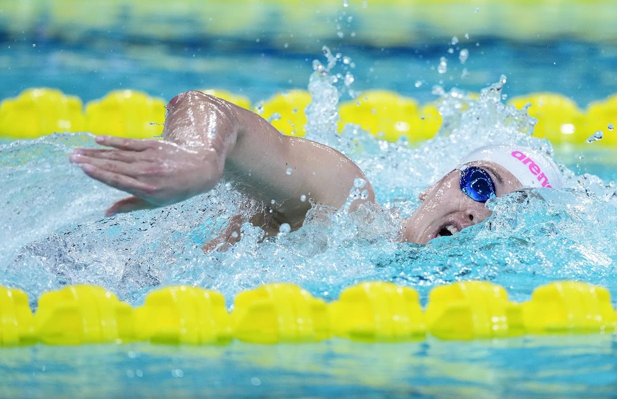 何詩蓓「由頭帶到尾」奪金。