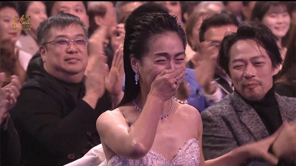 《人生海海》的陳雪甄奪最佳女配哭成淚人。