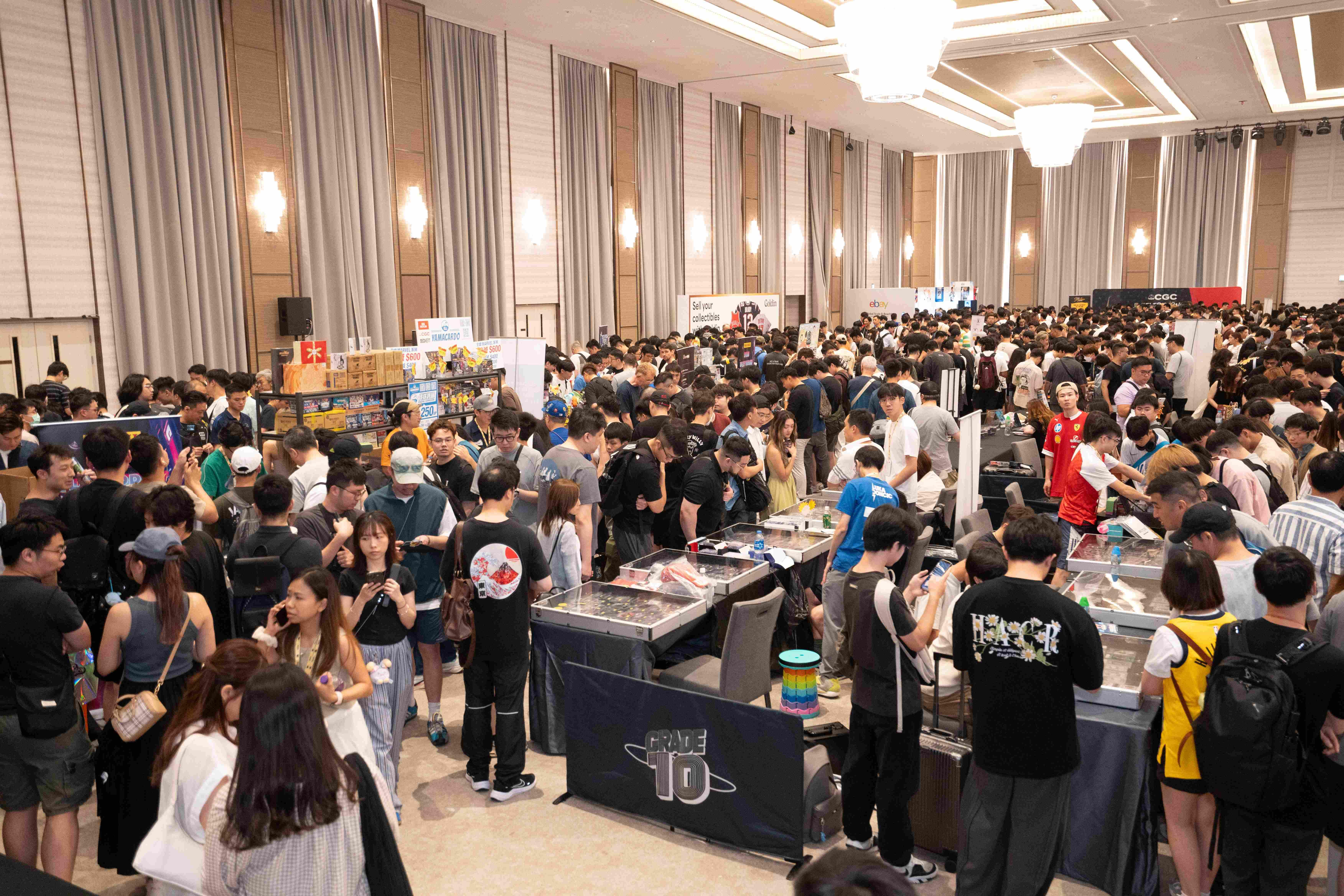 過往的卡牌展吸引大批卡迷入場。