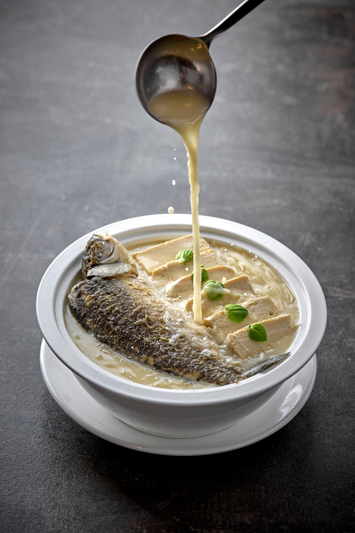 蘿蔔絲凍豆腐鯽魚湯$228