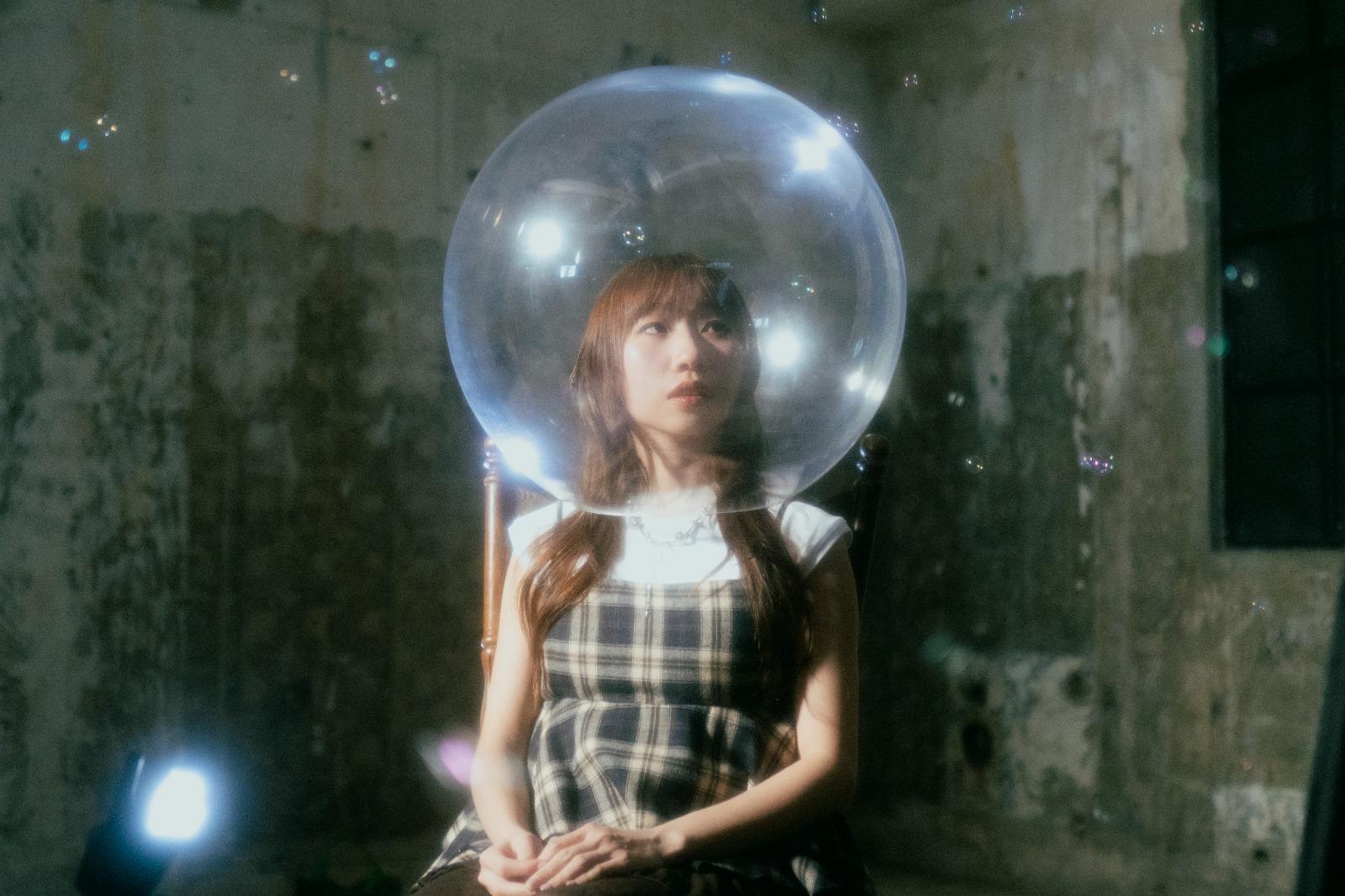 這次麗英找來她非常欣賞的音樂人Gordon Flanders 譜曲。