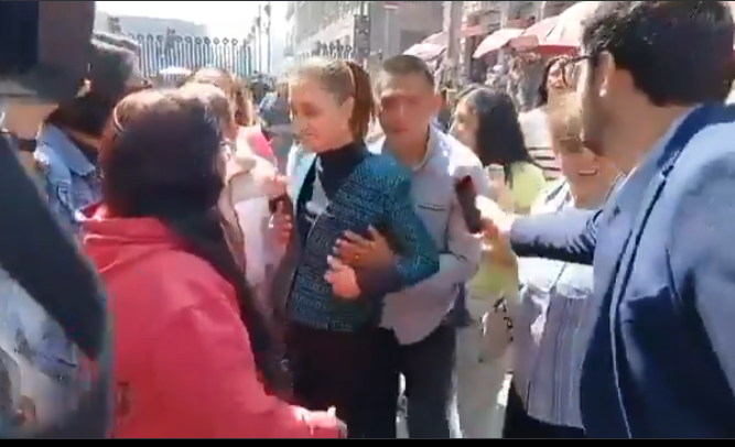 墨西哥女總統當街遭「強吻胸襲」 保安人員疑只顧看手機無及時阻止(有片)