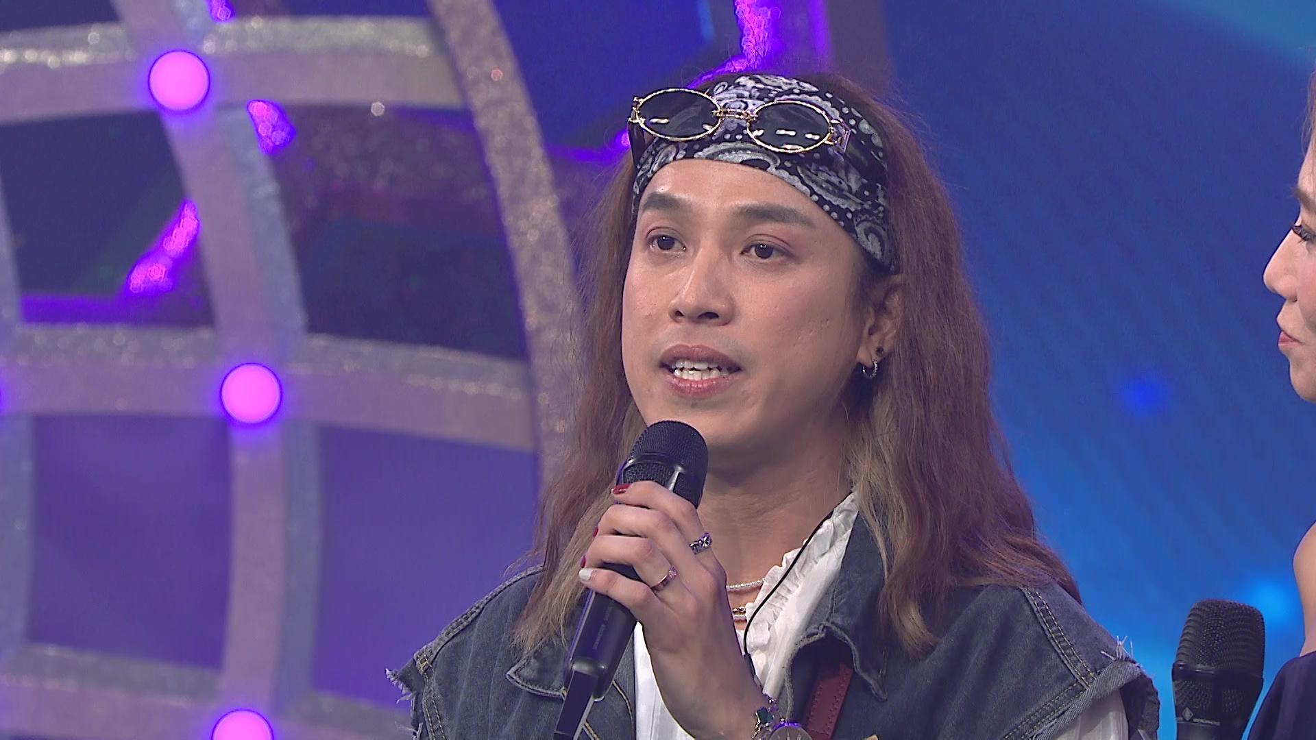 鄭仲豪獻唱《春夏秋冬》被評「把聲好有性格」。