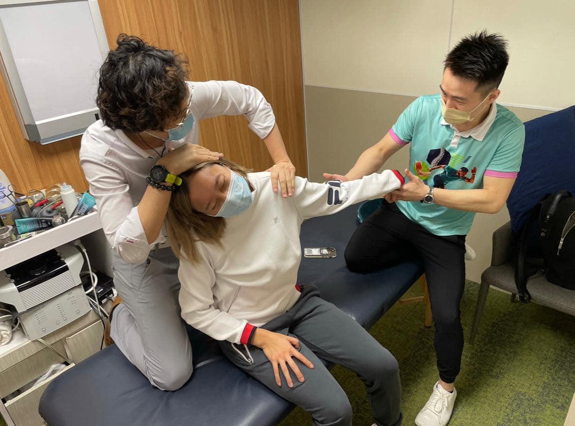 蘇慧音數年前起受罕見嘅神經傷患(YIPS)困擾。