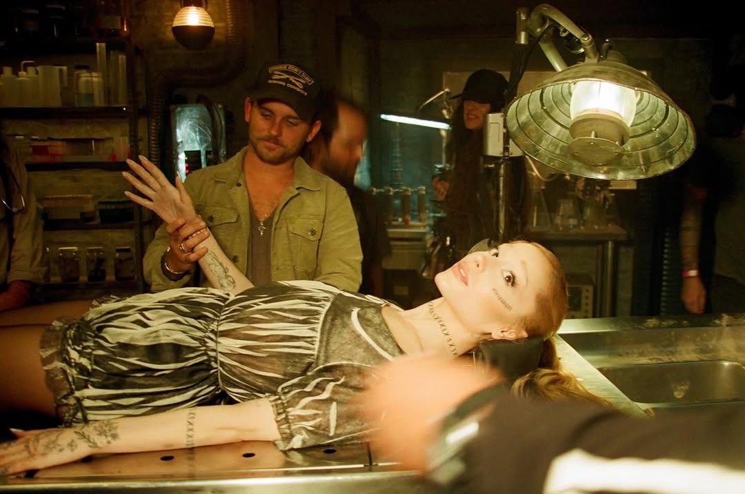 Ariana Grande上載去年的一段訪問,反撃hater的惡意評論。