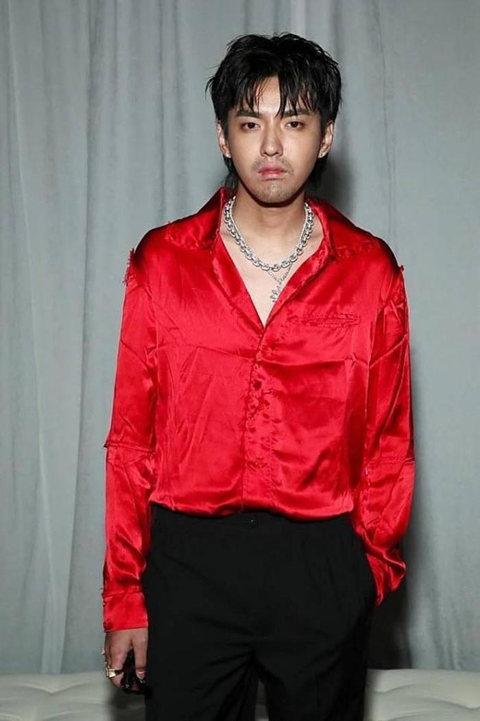 吳亦凡入獄初期,傳不停寫歌積極人生。