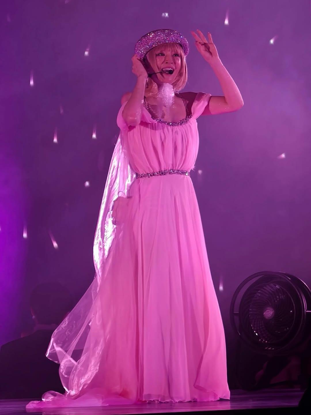 步姐今年6月重返香港舞台,舉行其相隔17年的香港演唱會。