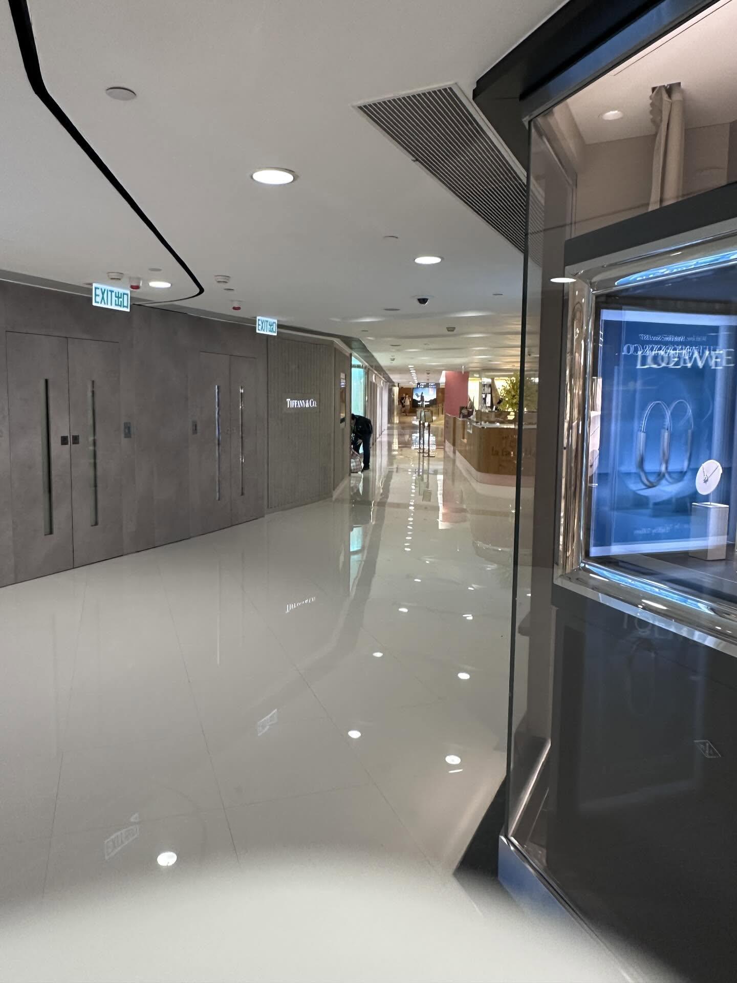 黃淑蔓透露獨自行尖沙咀遇色狼慘被抽水。