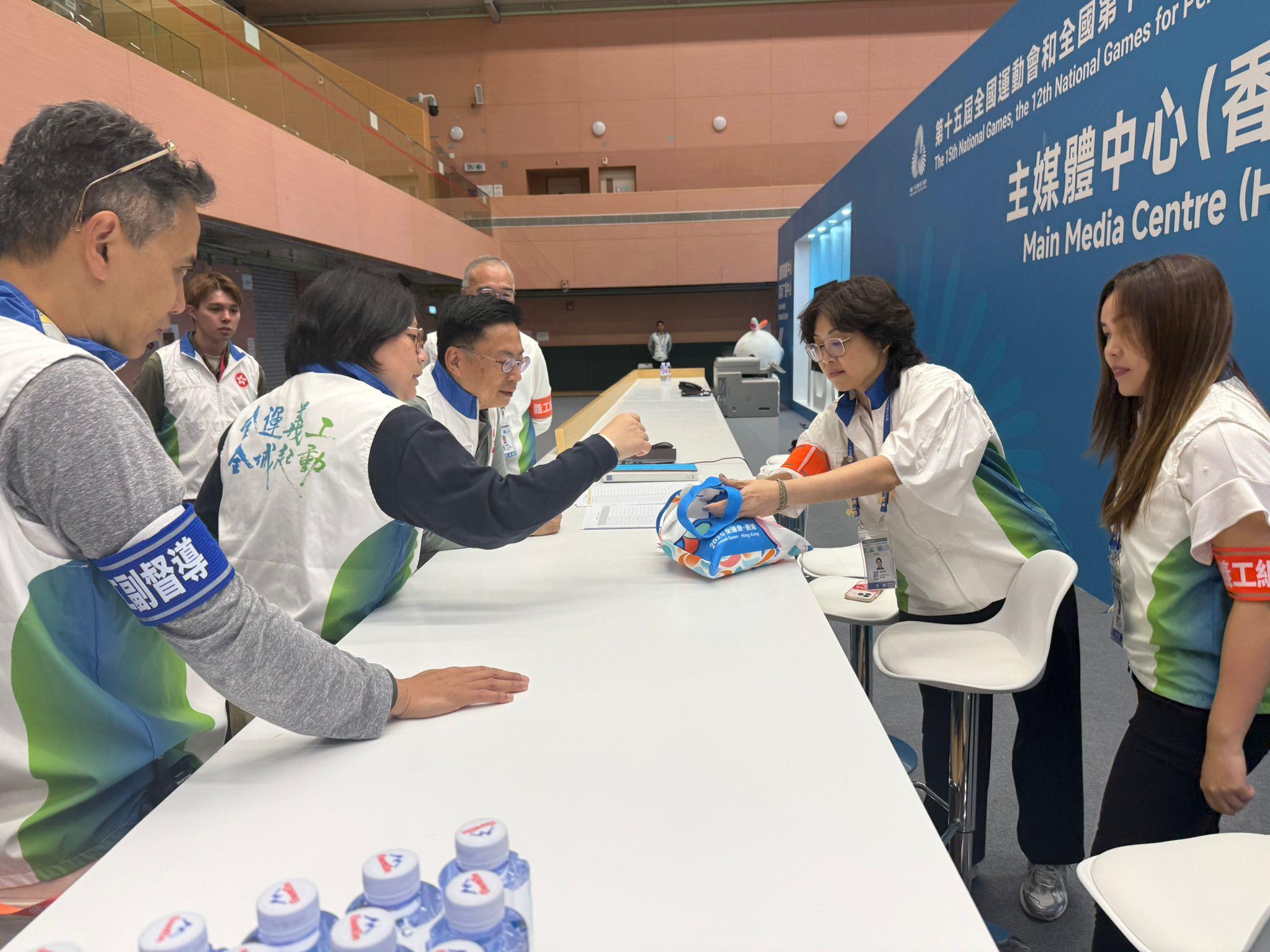 第15屆全國運動會本月9日至21日舉行,首次由粵港澳聯合舉辦,本港將承辦8個競賽項目,委任超過1.6萬名市民擔任義工。(第十五屆全國運動會香港賽區義工計劃FB)