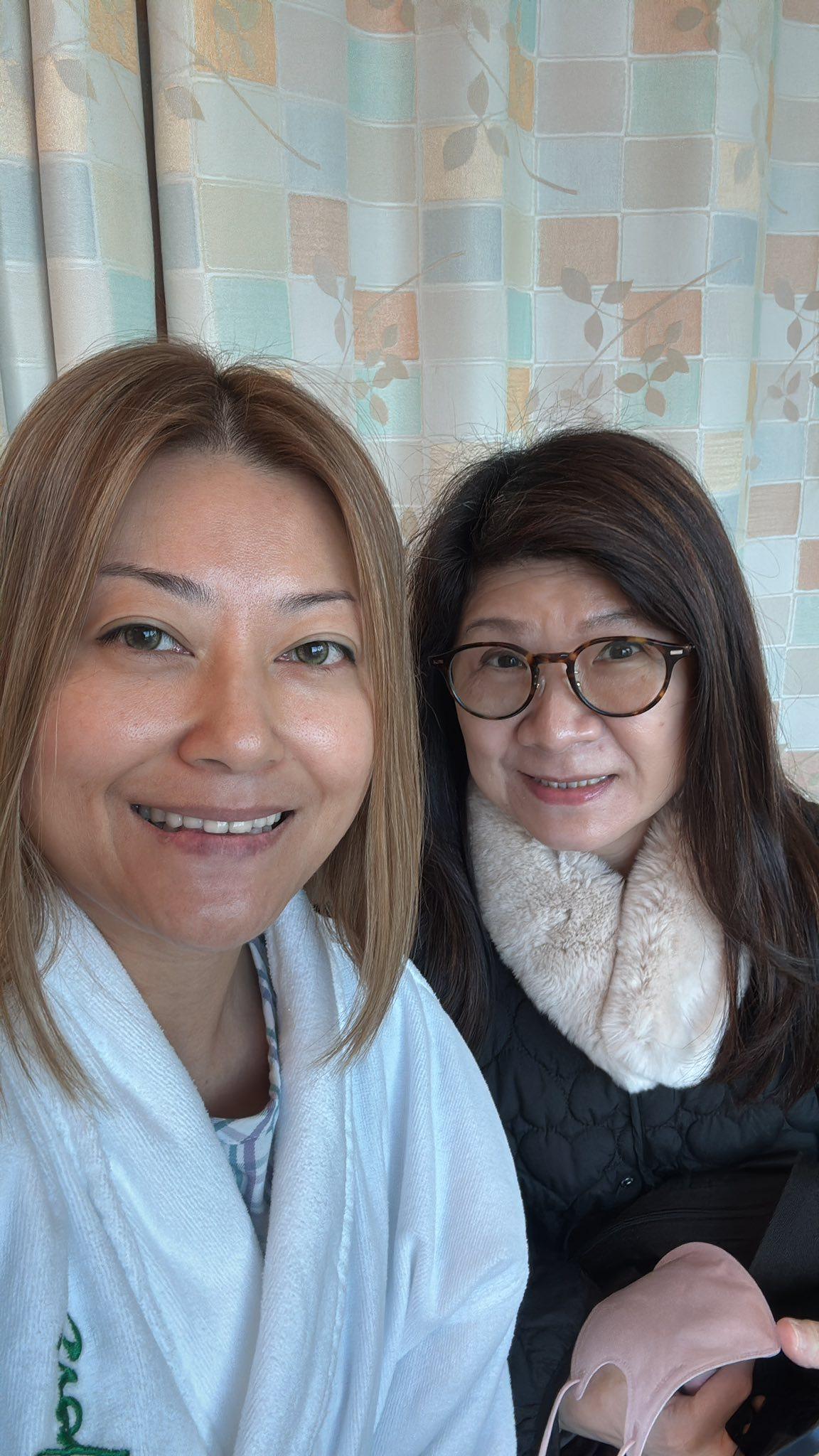 李佳入院割膽,有不少朋友、學生前來探望。