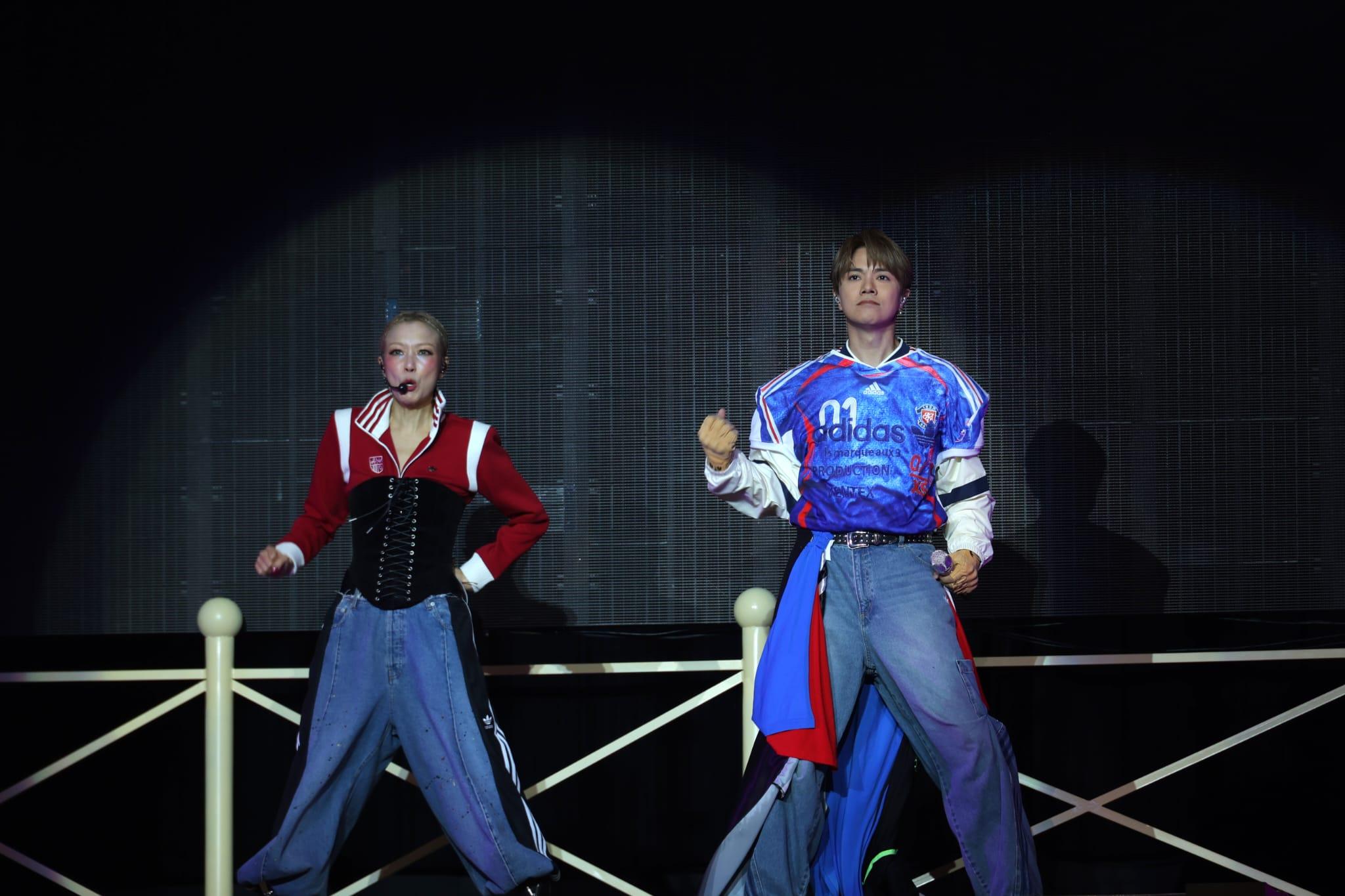 鄭秀文Sammi與張敬軒《Most Wanted 》拉闊音樂會,跳唱《致我們的夢想》掀序幕。(林俊源攝)