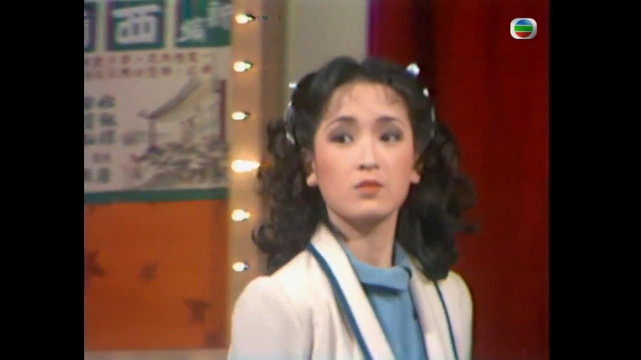 龔姐在劇集《大香港》(1984) 飾演少女舒薇,同樣氣質滿滿。