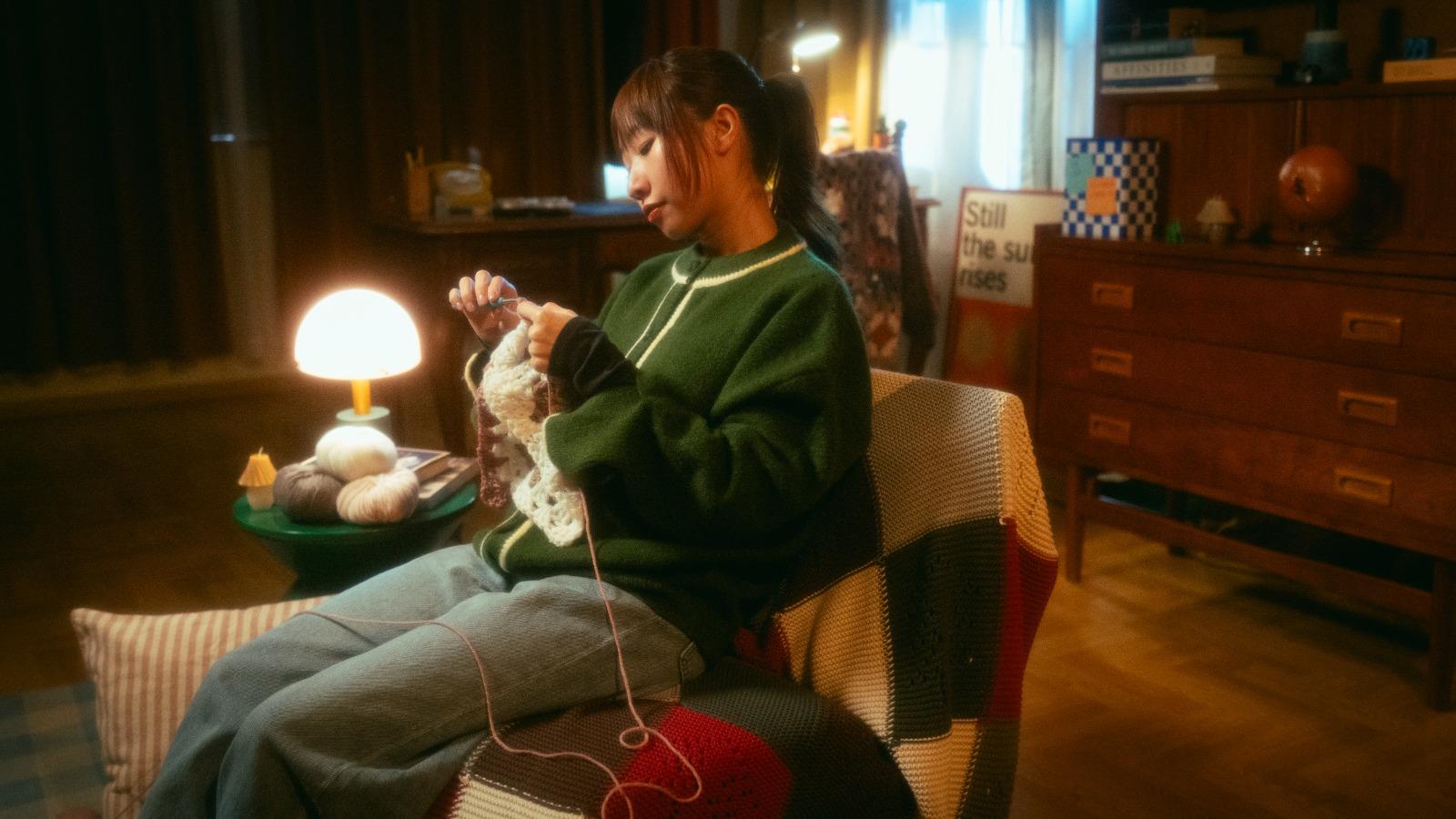 麗英有時會感受到內耗與疲憊,發現需要留白給自己。