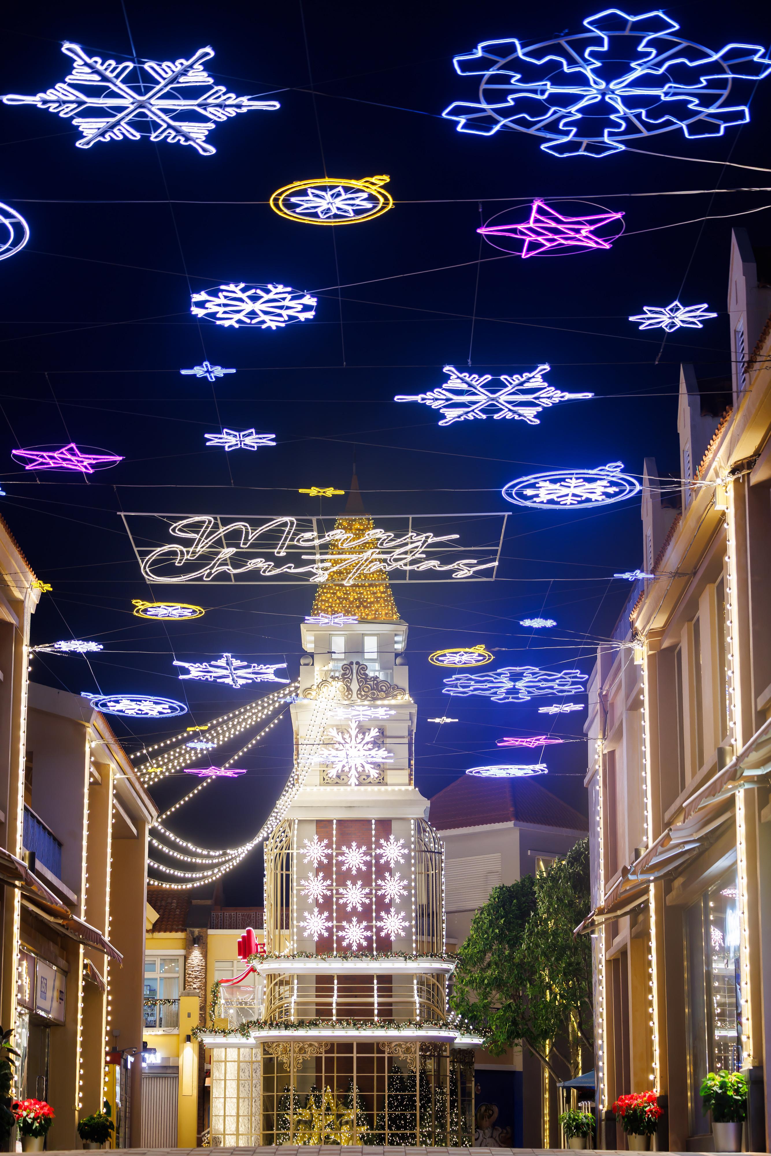 愉景北商場燈光投影