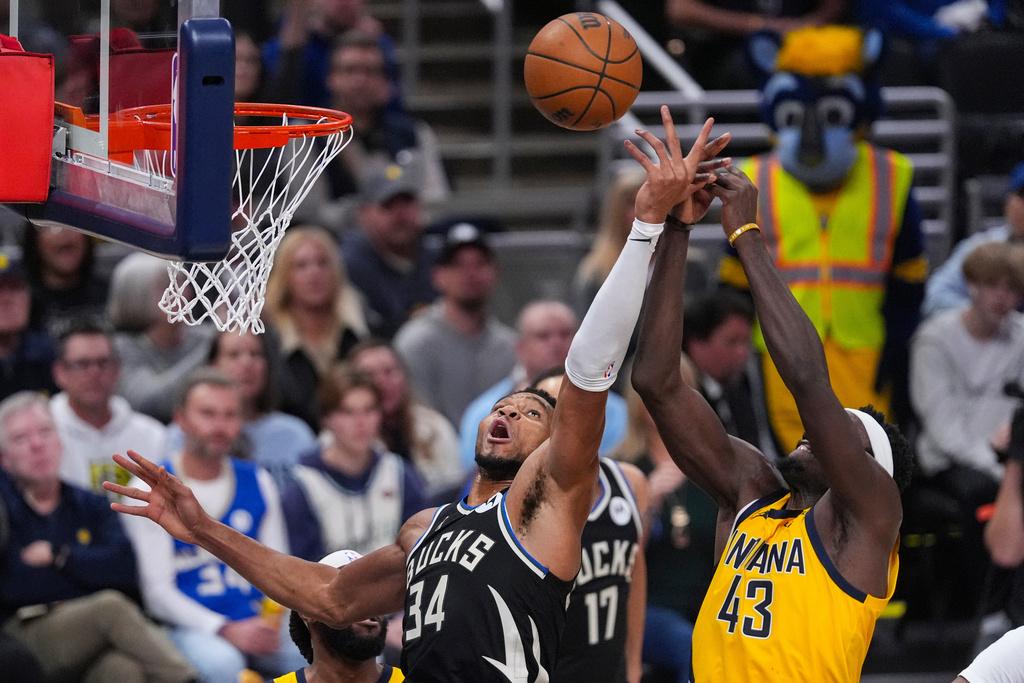 公鹿117:115擊敗溜馬。(美聯社)