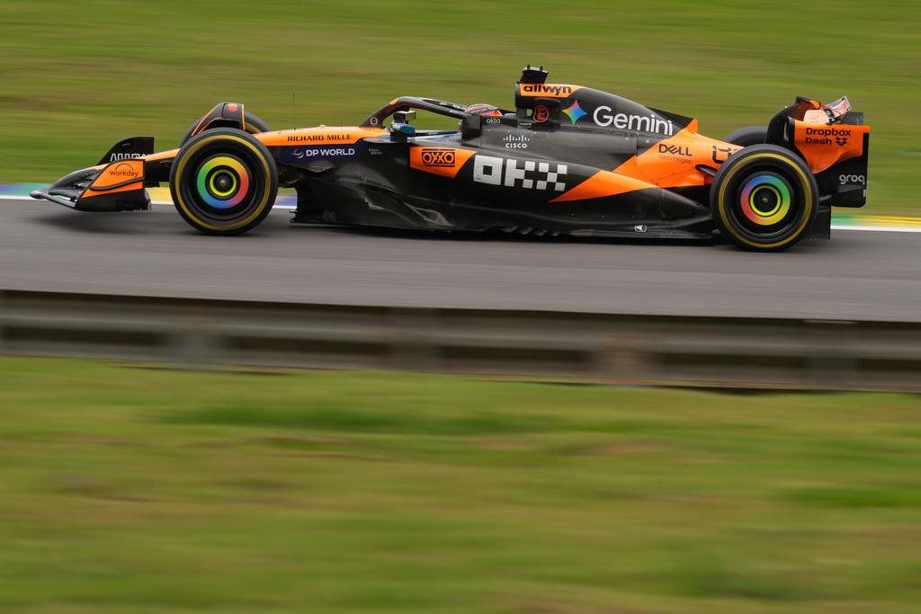 派亞斯迪因為撞到安東尼利被罰10秒,今站僅得第5。(美聯社)