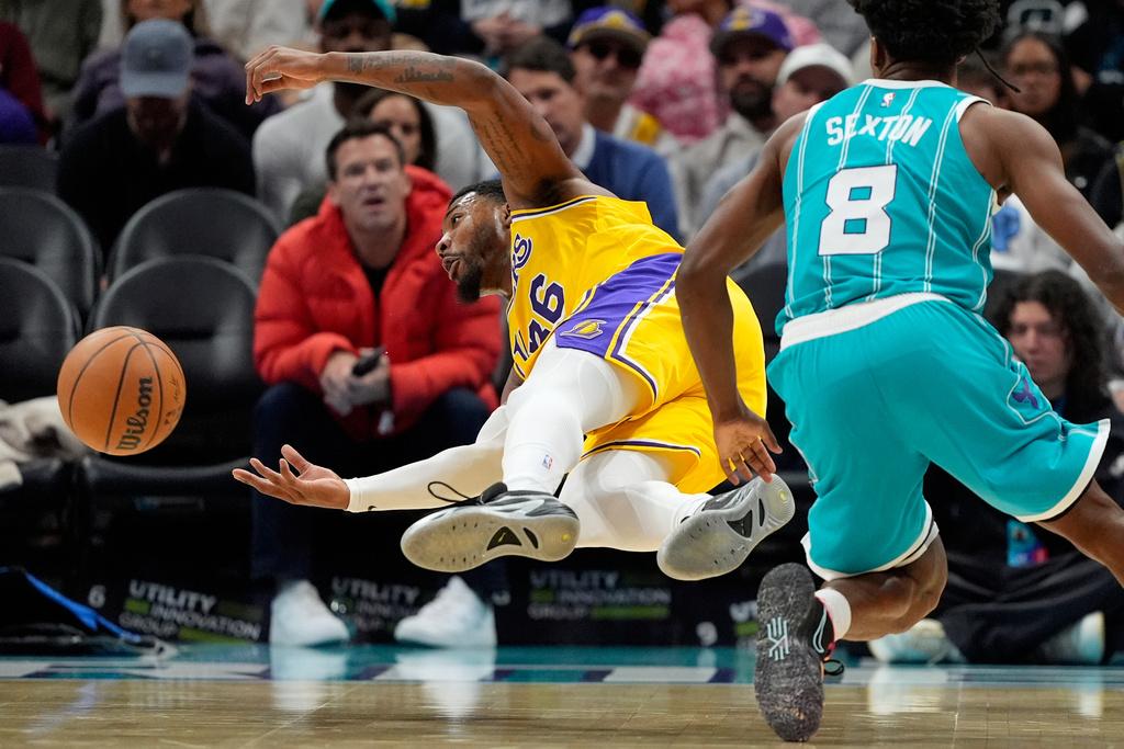 湖人121:111擊敗黃蜂。(美聯社)