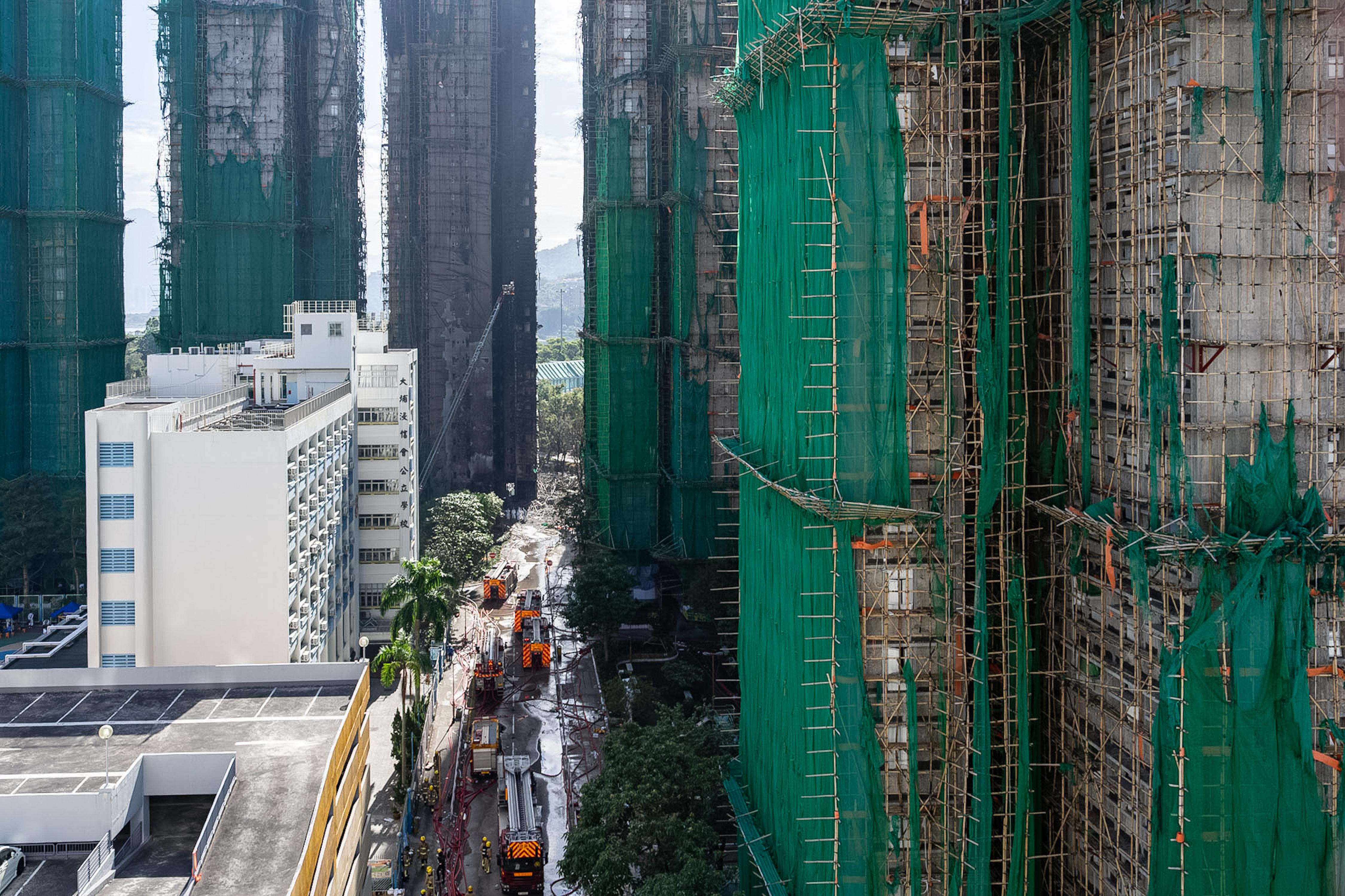 大埔宏福苑五級火,現場繼續圍封。(美聯社)