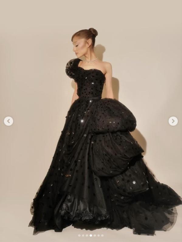 網上出現不少關於Ariana Grande體重的討論。