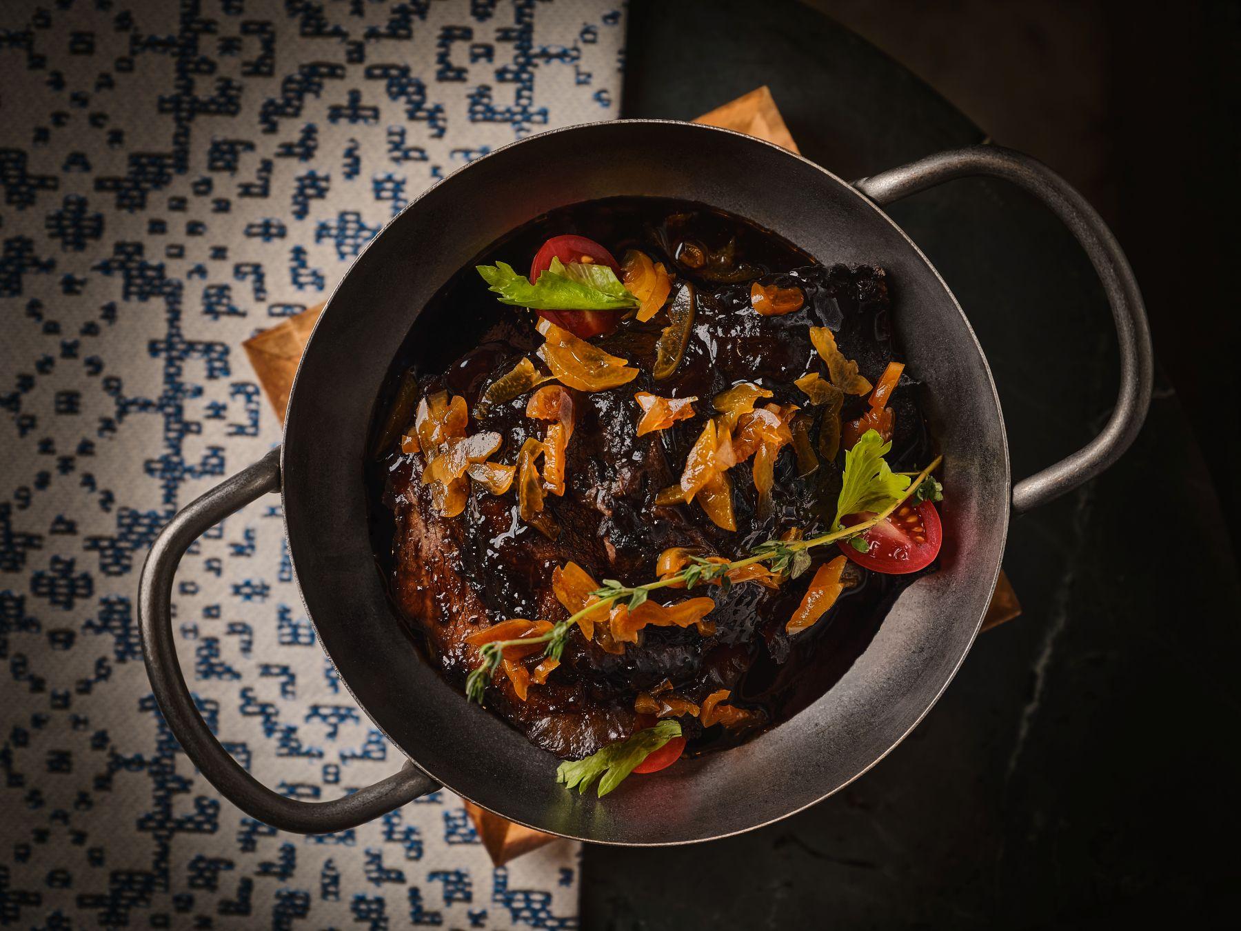 三年豆豉紅酒燴牛面肉配雲南蜜餞$388