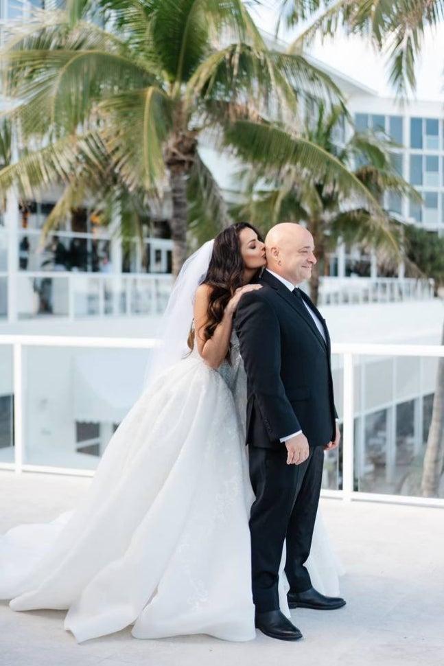 David與Sarah的婚禮,約有100位親友出席。