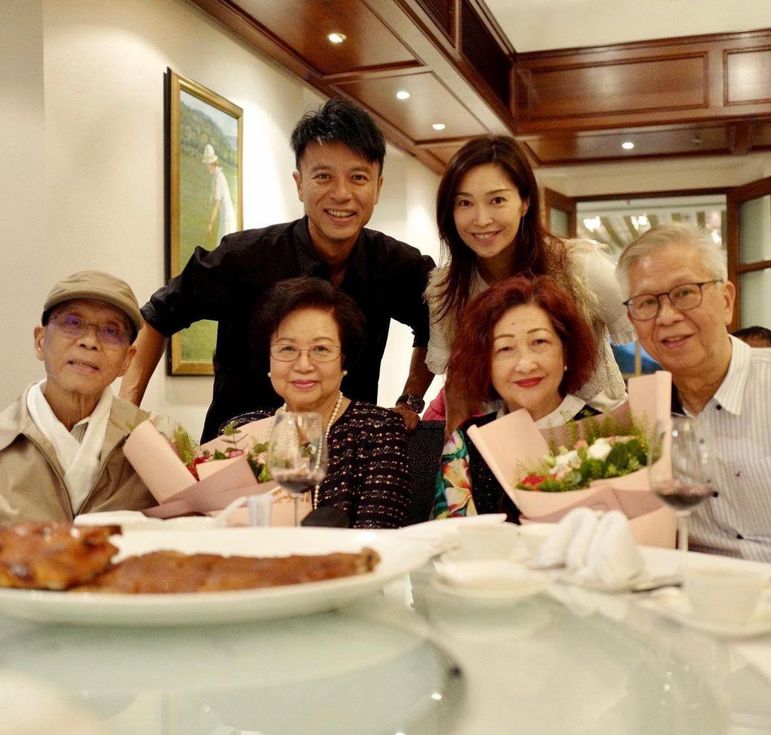 盧淑儀父親(右)宣布跟兒子脫離父子關係。