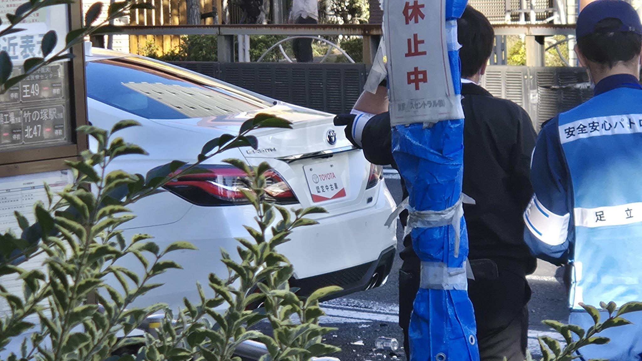 日本東京發生汽車撞向行人路事故,導致至少11人受傷(網上圖片)
