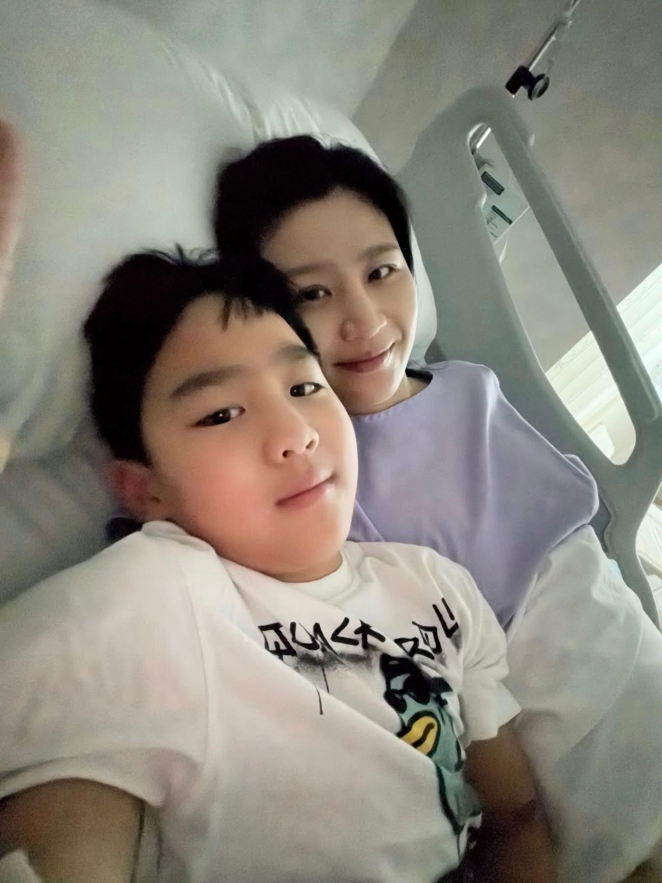 林芊妤表示昨日剖腹,今日仍然未可以落床。