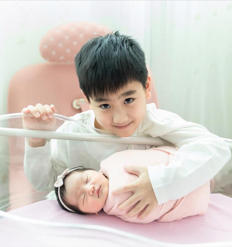 彥彥超錫妹妹。