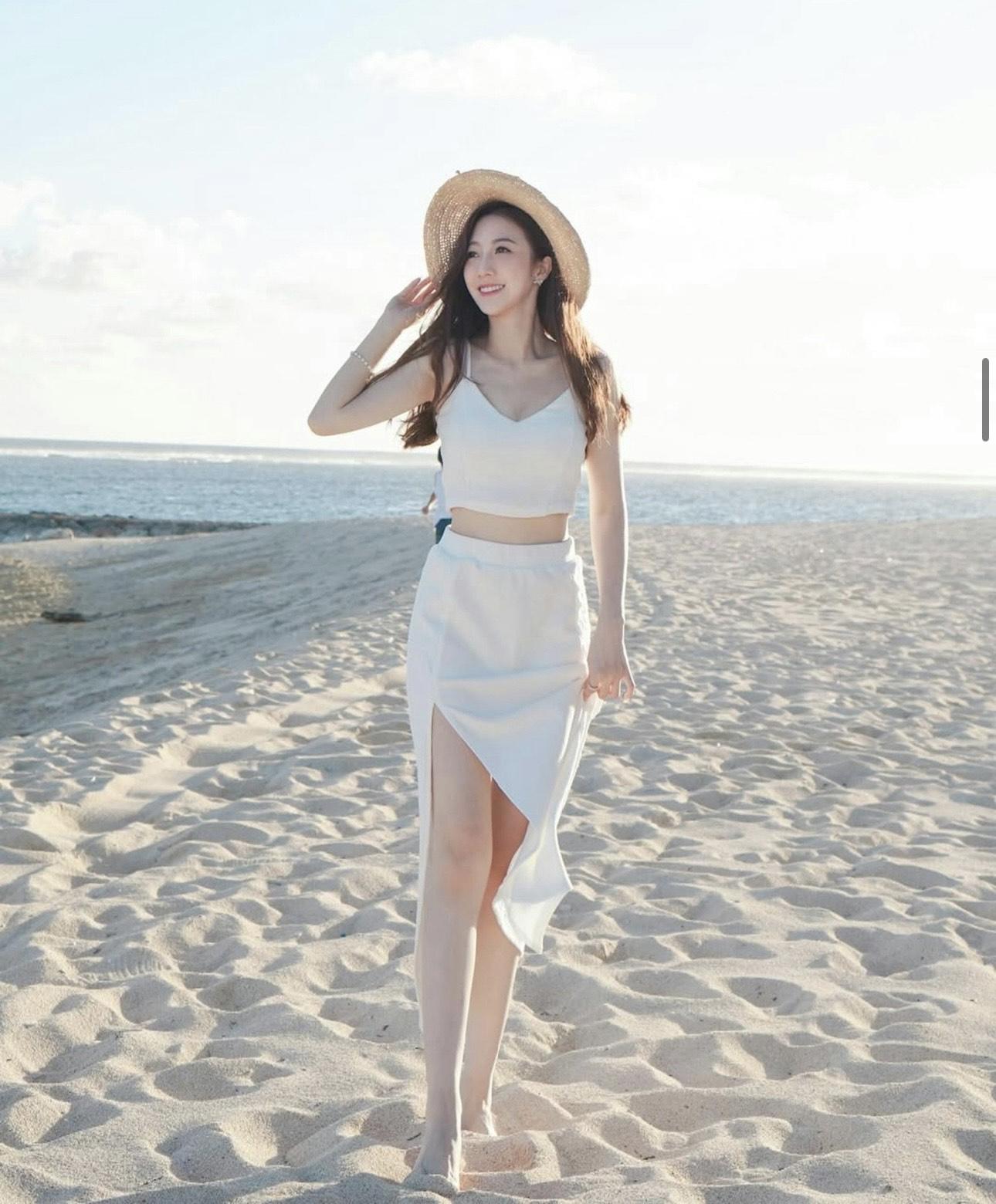 何依婷經常周身名牌,不時被指「拜金」。