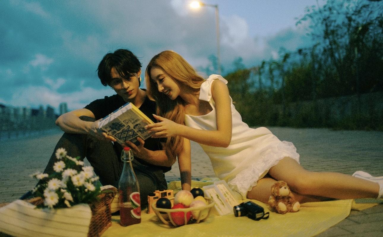 許靖韻新歌教人向前度狠心一刀兩斷。